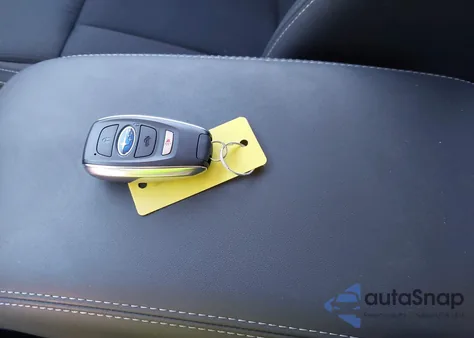 2021 Subaru Ascent Premium z USA, uszkodzony, nr VIN 4S4WMAFD4M3476444